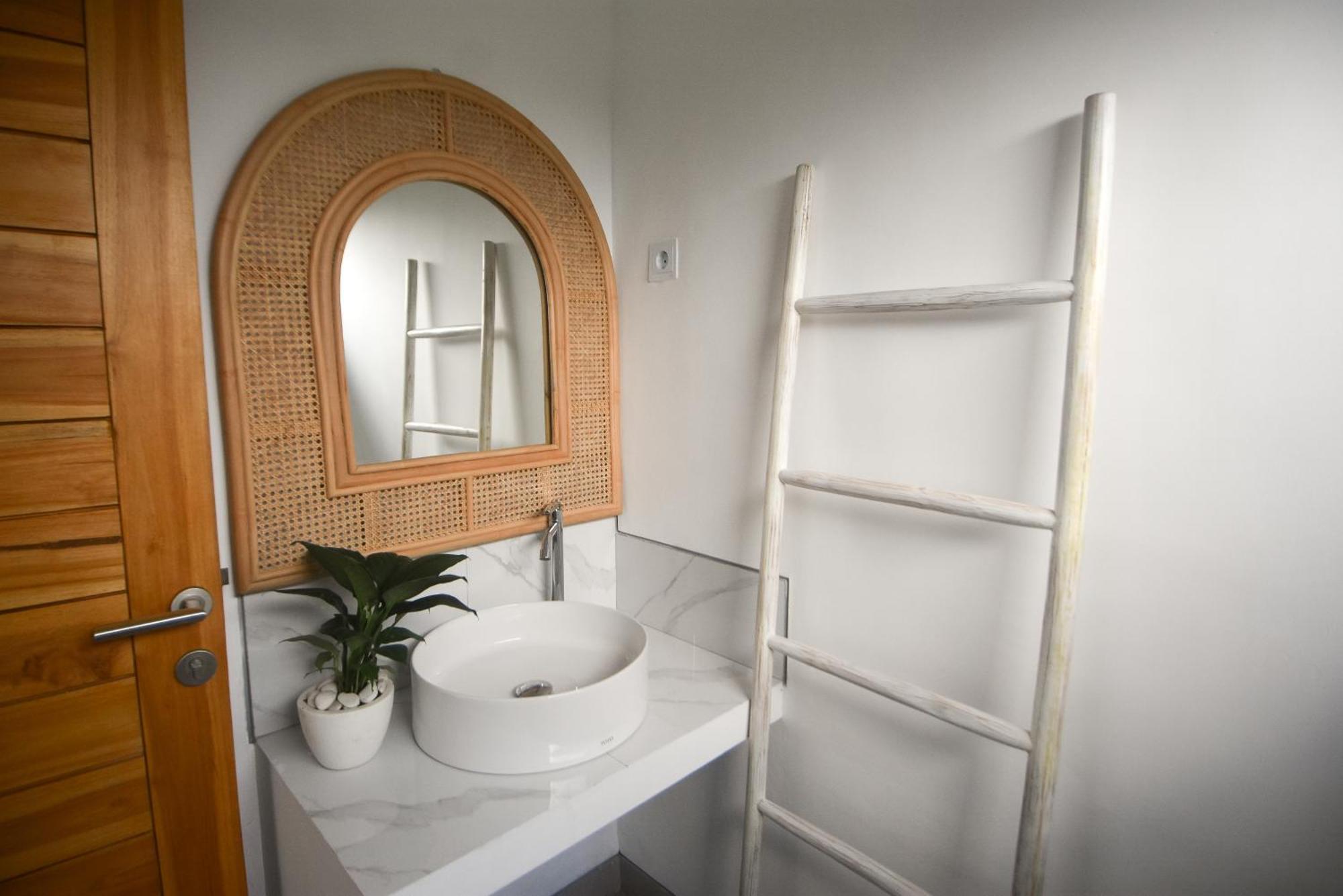 Three Palms Surf & Stay Medewi Airsatang 外观 照片